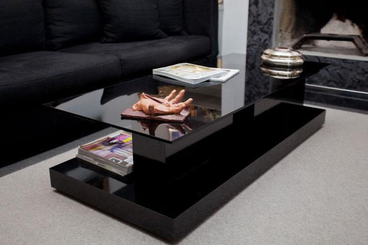 Signature coffee table 01